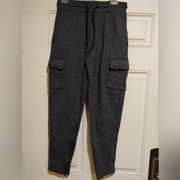 CSG Size Small Men'sGray Cargo Sweat Pants With Zip Up Ankles - Picture 1 of 11